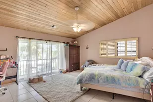 132 N Indies Dr, Duck Key, FL 33050 - Photo 38