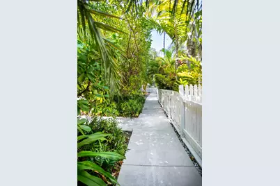 90 Golf Club Drive, Key West, FL 33040 - Photo 32