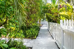 90 Golf Club Dr, Key West, FL 33040 - Photo 32