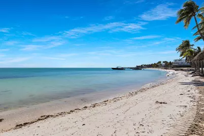 601 W Ocean Drive #203A, Key Colony, FL 33051 - Photo 4