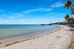 601 W Ocean Dr, Key Colony, FL 33051 - Photo 4