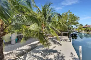 27415 Barbuda Ln, Ramrod Key, FL 33042 - Photo 6