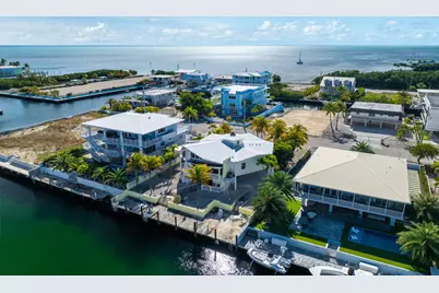 184 Bahama Avenue, Key Largo, FL 33037 - Photo 1