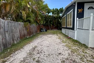 72&74 Ed Swift Rd, Big Coppitt, FL 33040 - Photo 36