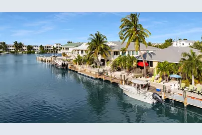461 & 471 3rd Street, Key Colony Beach, FL 33051 - Photo 2