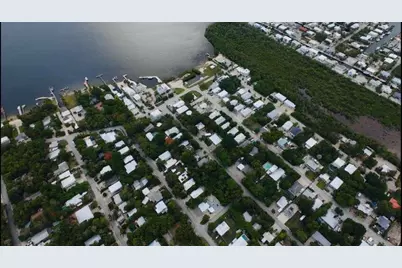 31 Dolphin Road, Key Largo, FL 33037 - Photo 2