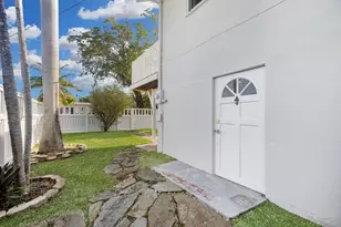 300 Ave C, Big Coppitt, FL 33040 - Photo 32