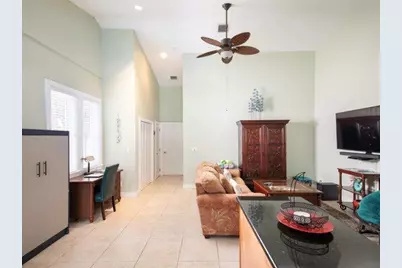 1445 S 1445 Roosevelt Boulevard #411, Key West, FL 33040 - Photo 8