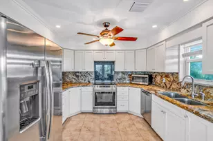 581 10th St, Key Colony Beach, FL 33051 - Photo 8