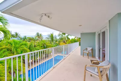 581 10th Street, Key Colony Beach, FL 33051 - Photo 10