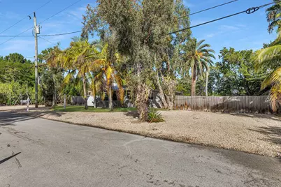 28 Tarpon Avenue, Key Largo, FL 33037 - Photo 36