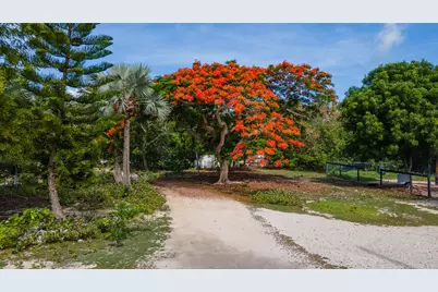 2231 Middle Torch Road, Middle Torch Key, FL 33042 - Photo 20