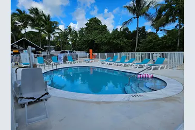 200 Treasure Harbor Drive, Upper Sugarloaf Key, FL 33036 - Photo 10