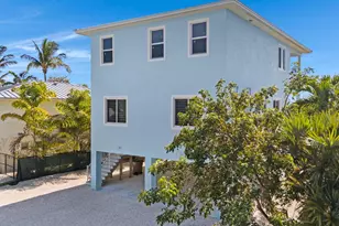 142 Peg Leg Ln, Cudjoe Key, FL 33042 - Photo 2