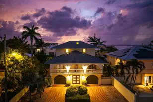 27 Evergreen Ave, Key Haven, FL 33040 - Photo 2