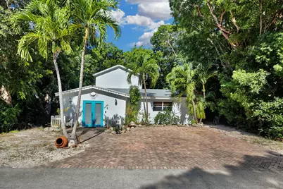 1041 Gibraltar Road, Key Largo, FL 33037 - Photo 1