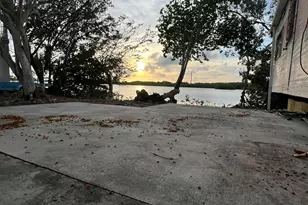 6 Beach Dr, Lower Sugarloaf Key, FL 33040 - Photo 14