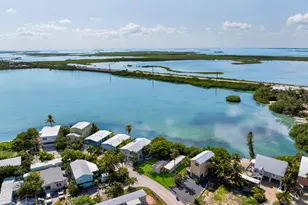 6 Beach Dr, Lower Sugarloaf Key, FL 33040 - Photo 12