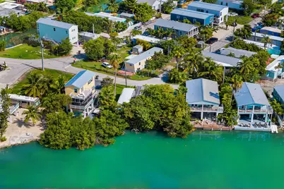 6 Beach Drive, Lower Sugarloaf Key, FL 33040 - Photo 8