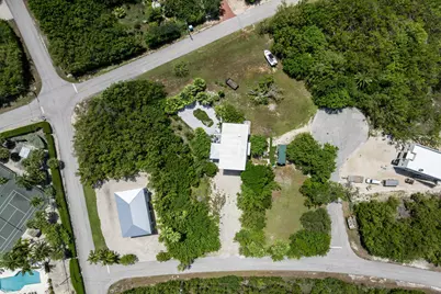 1 Trinidad Street, Duck Key, FL 33050 - Photo 32