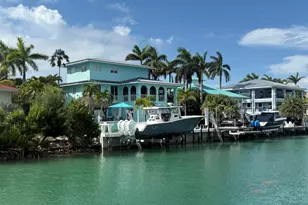 124 S Indies Dr, Duck Key, FL 33050 - Photo 2