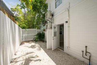 818 Elizabeth Street, Key West, FL 33040 - Photo 16