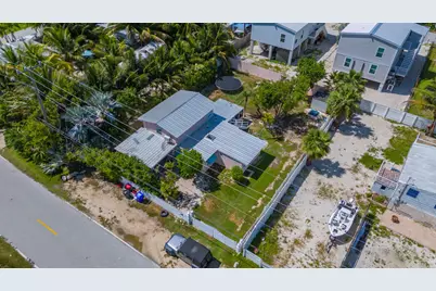 31541 Avenue A, Big Pine Key, FL 33043 - Photo 10