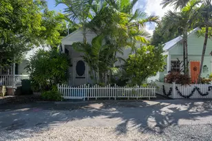 711 Galveston Ln, Key West, FL 33040 - Photo 2