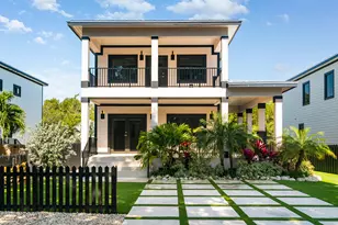17 Coral Way, Key Largo, FL 33037 - Photo 2
