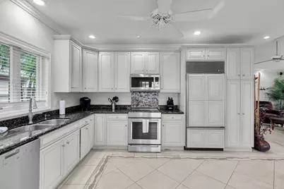 860 Lagoon Drive, Summerland Key, FL 33042 - Photo 10