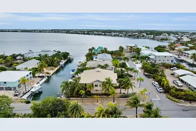 860 Lagoon Drive, Summerland Key, FL 33042 - Photo 4