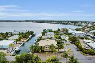 860 Lagoon Dr, Summerland Key, FL 33042 - Photo 4
