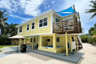 56 Bay Dr, Lower Sugarloaf Key, FL 33040 - Photo 2