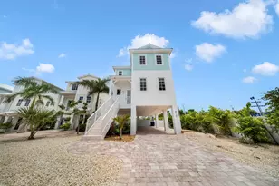 818 39th St, Marathon, FL 33050 - Photo 2