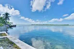 4 Shore Dr, Lower Sugarloaf Key, FL 33040 - Photo 10