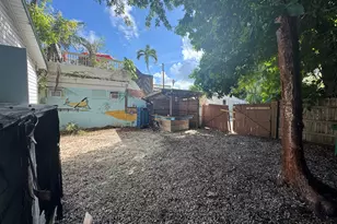 418 Olivia St, Key West, FL 33040 - Photo 12