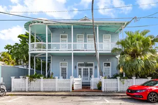 422 Amelia St, Key West, FL 33040 - Photo 2