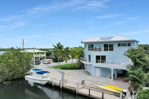 180 Ana Ct, Marathon, FL 33050 - Photo 2
