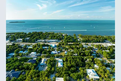 189 Carroll Street, Upper Matecumbe Key Islamorada, FL 33036 - Photo 36