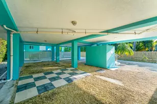 189 Carroll St, Upper Matecumbe Key Islamorada, FL 33036 - Photo 6