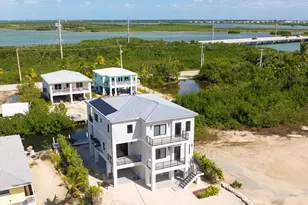 27433 Antigua Ln, Ramrod Key, FL 33042 - Photo 2