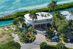 258 W Seaview Cir, Duck Key, FL 33050 - Photo 2