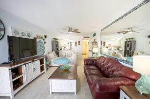 201 E Ocean Dr, Key Colony Beach, FL 33051 - Photo 14