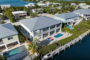 207 E Bruce Ct, Marathon, FL 33050 - Photo 4