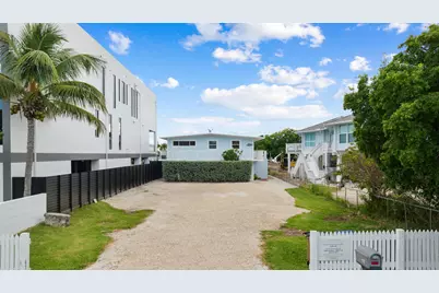 127 Seaside Avenue, Key Largo, FL 33037 - Photo 38