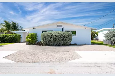 271 9th Street, Key Colony Beach, FL 33051 - Photo 32