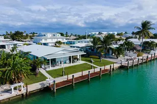271 9th St, Key Colony Beach, FL 33051 - Photo 20