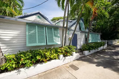 409 Margaret Street #202, Key West, FL 33040 - Photo 2