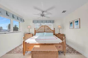340 E Seaview Dr, Duck Key, FL 33050 - Photo 14