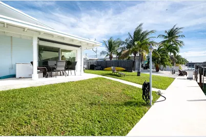 261 9th Street, Key Colony Beach, FL 33051 - Photo 28